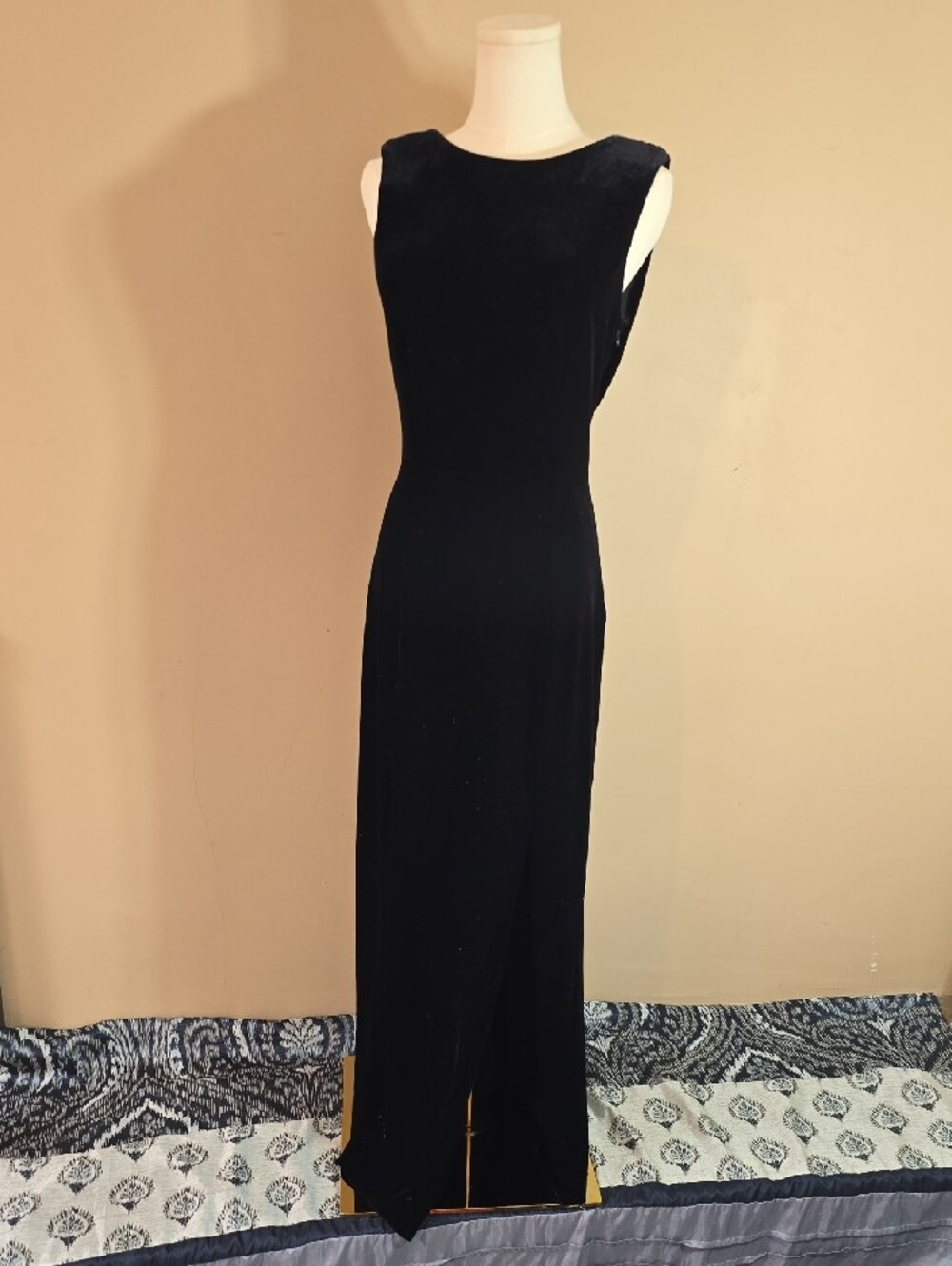 Betsy & Adam Black Velvet Cowl-Back Evening Gown - Picture 8 of 17